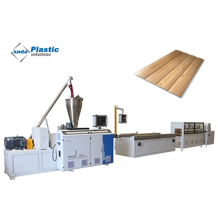 Ligne d'extrusion de panneaux muraux en PVC